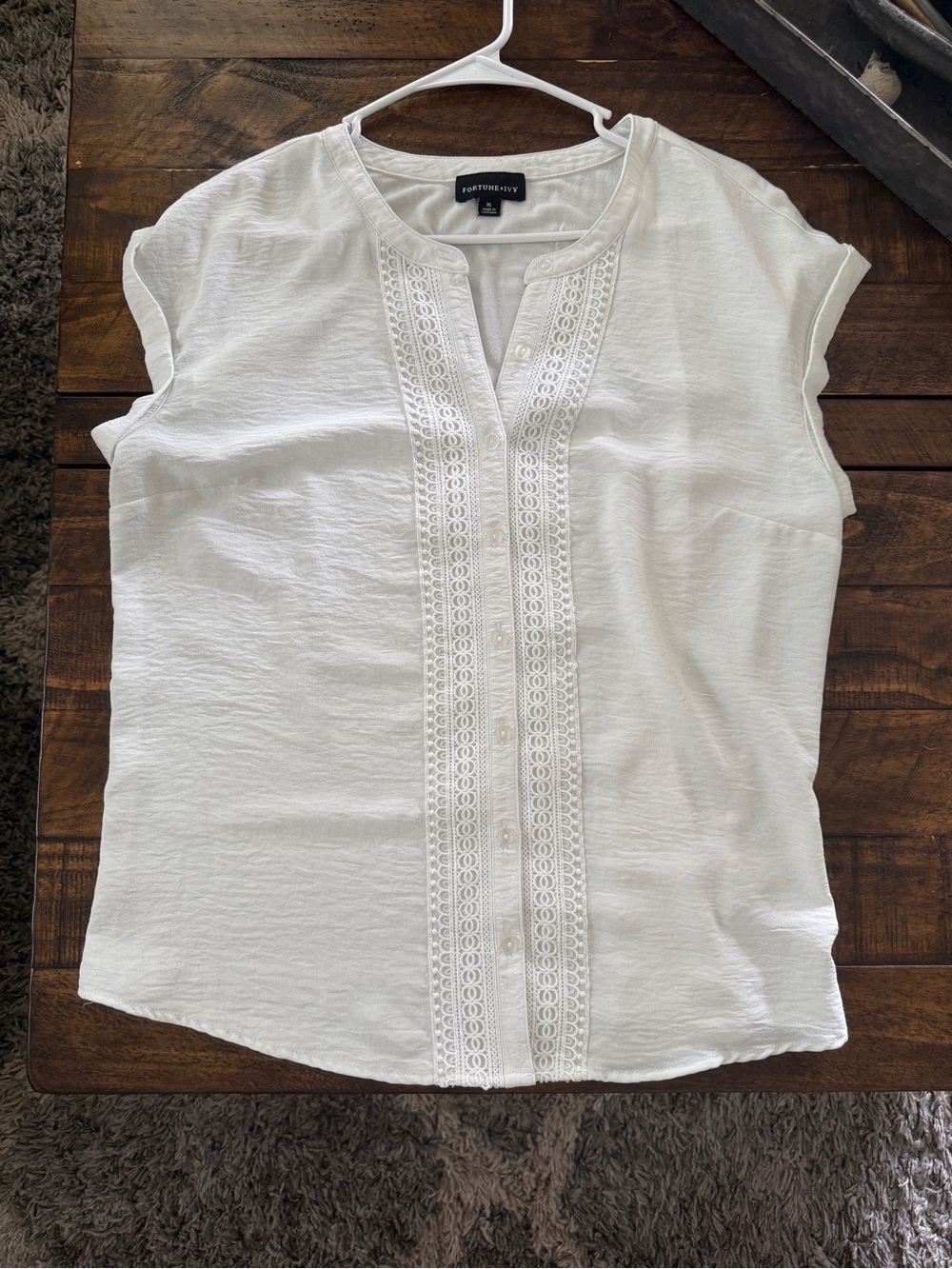 Fortune & Ivy Casual White Lace-Trim Cap Sleeve Blouse